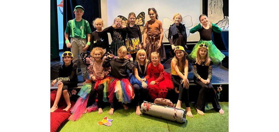 Gruppenfoto der Kinder von den Theaterferien