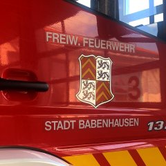 Auf diesem Bild sieht man ein Feuerwehrauto